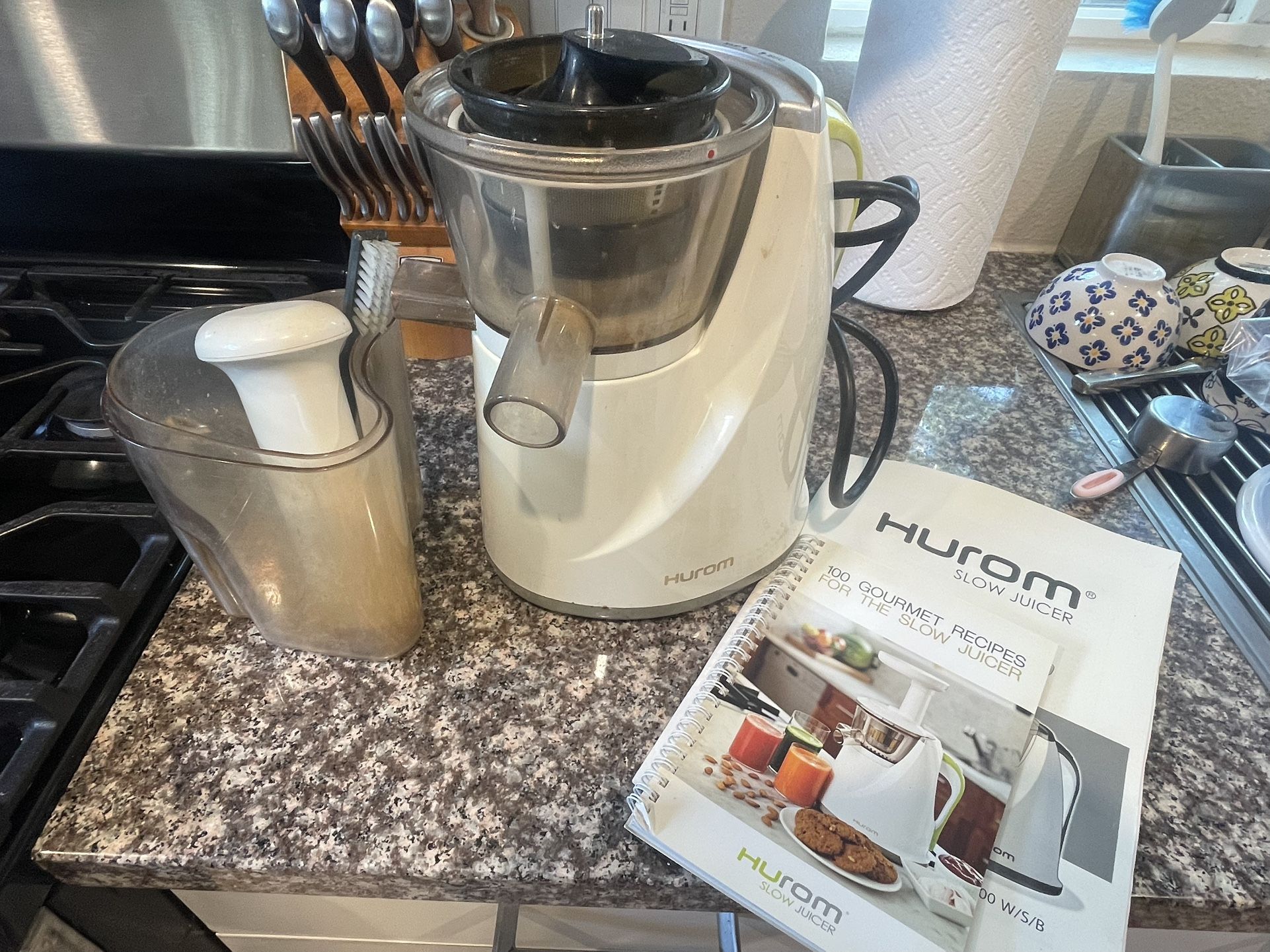 Hurom Slow Juicer HU-100