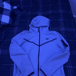 Nike tech fleece grey size large