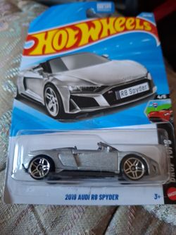 Hot Wheels 2019 Audi R8 Spyder Die-Cast