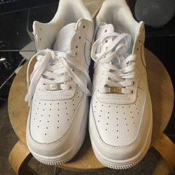 White Air Force 1 
