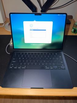 Apple MacBook Air M3 16GB RAM 13-inch Midnight