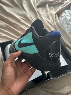Kobe V Protro Eybl Academy