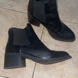 Size 5 Women’s Leather Ankle Boots