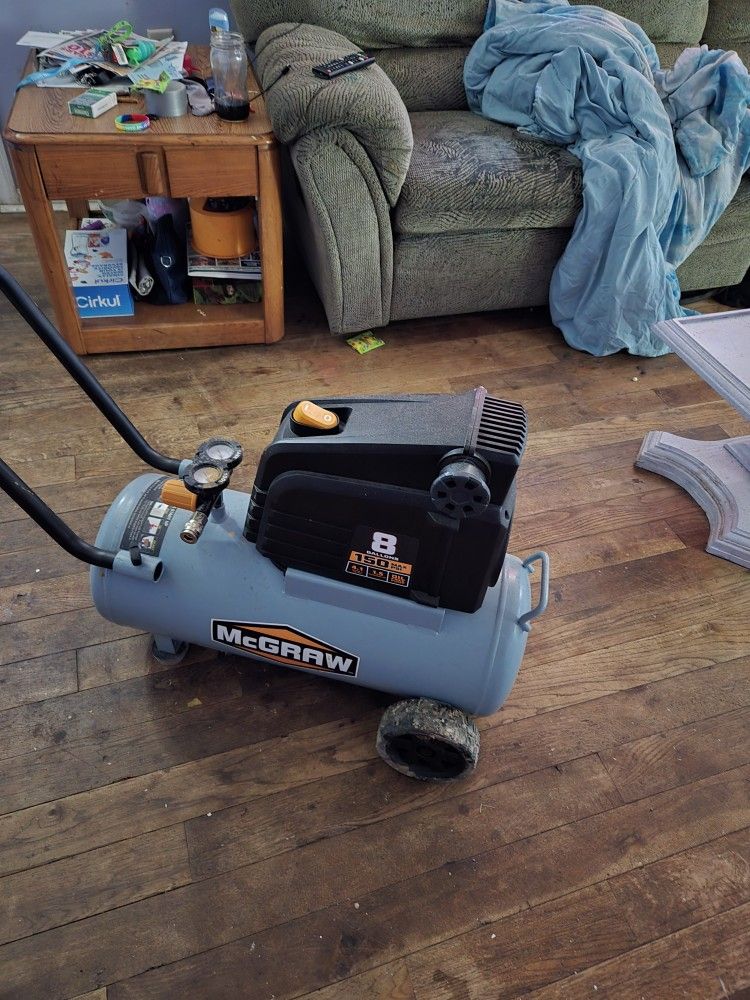 8 Gallon 150 Psi Air Compressor