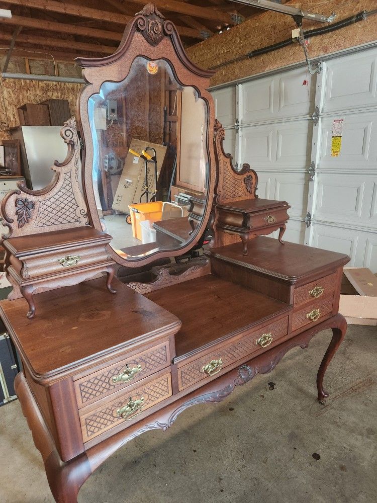 Antique Victorian Dressing Table 1910