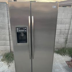 Refrigerator GE Stainless Steel Counter Depth 