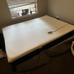 Adjustable Queen mattress with Metal frame 