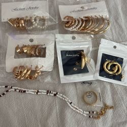 New Earrings  a Ring Size 11 And A Bead Necklace 