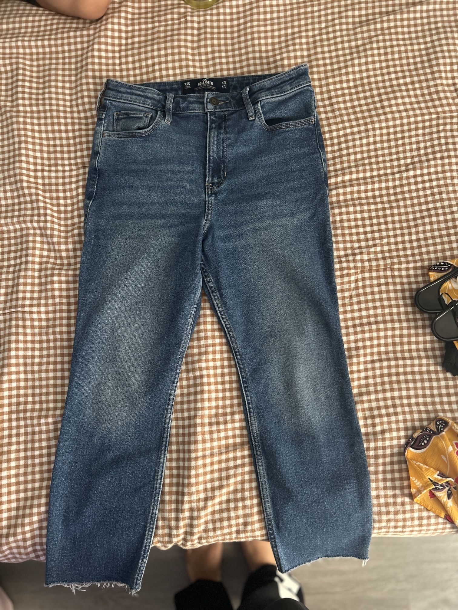 hollister jeans
