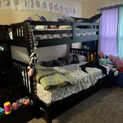 Full Size Bunk Bed With Twin On Top And Twin Trundle On Bottom