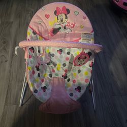 Minnie Baby Bouncer 