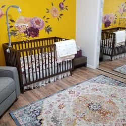 Novagratz Harper Crib and Changing Table 