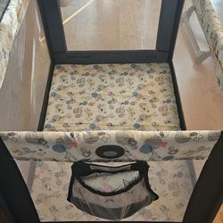 Graco Pack N Play Portable Crib