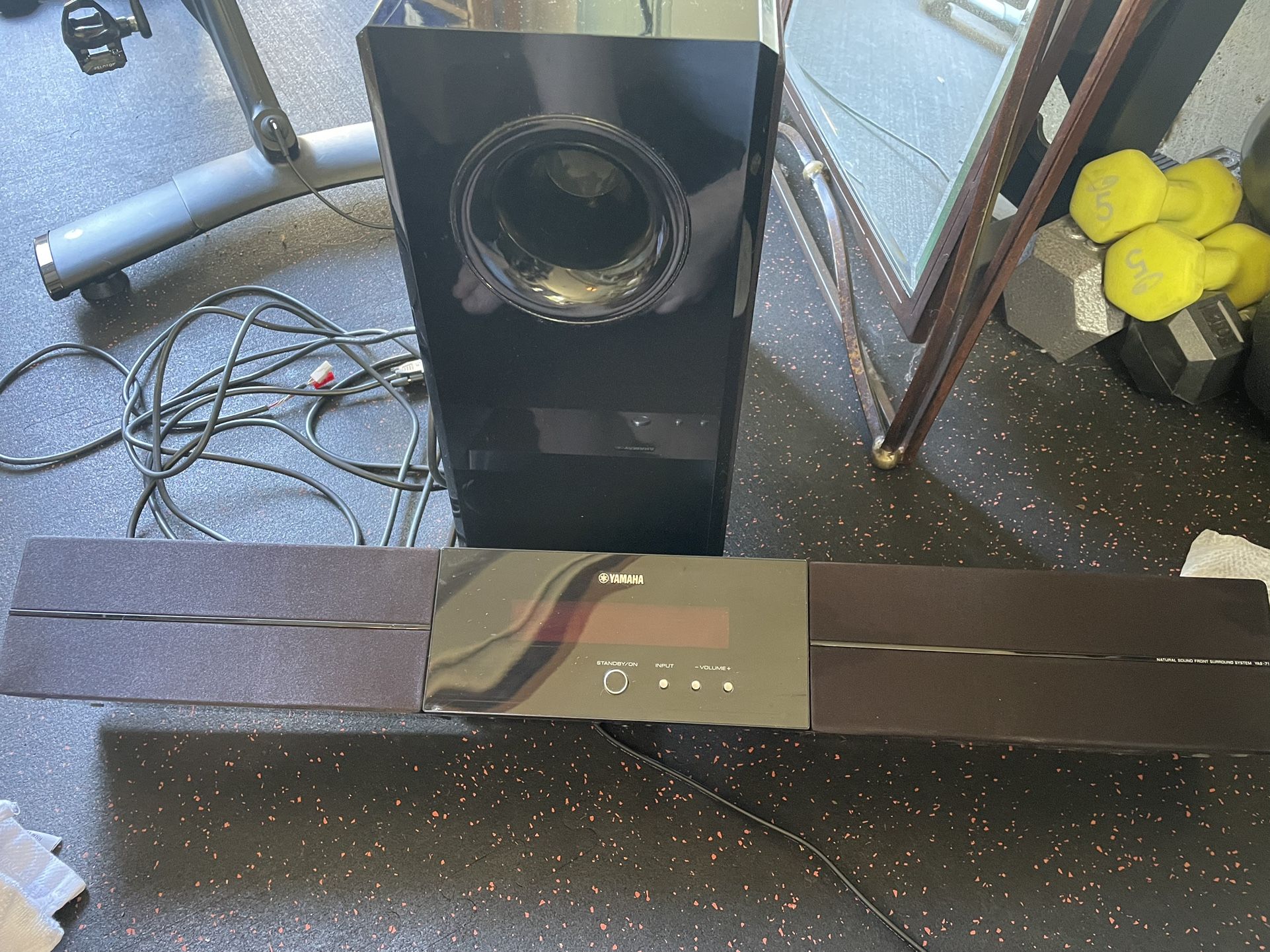 Yamaha YAS-71 Front Surround System Sound Bar Subwoofer
