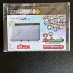 Nintendo 3ds Xl……2013 ..compact Game System 