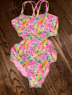 Swim girls