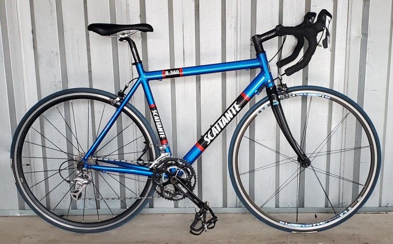 Scattante 54cm Road Bike w Carbon Fork - 30 Speed Shimano 105