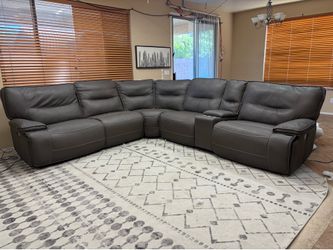 Multi-Feature Reclining Sectional