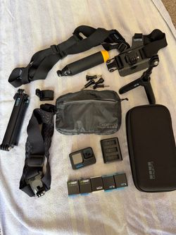 GoPro HERO10 Black Complete Bundle – 5 Batteries, Charger, Mounts & Cases