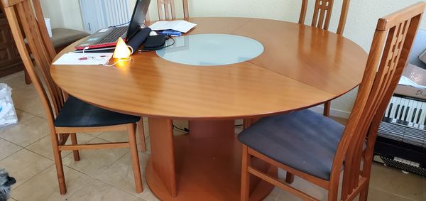 5 Pcs 5 Round Scandinavian Dining Table For Sale In Citrus
