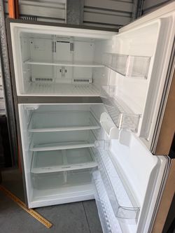 Semi new fridge LG