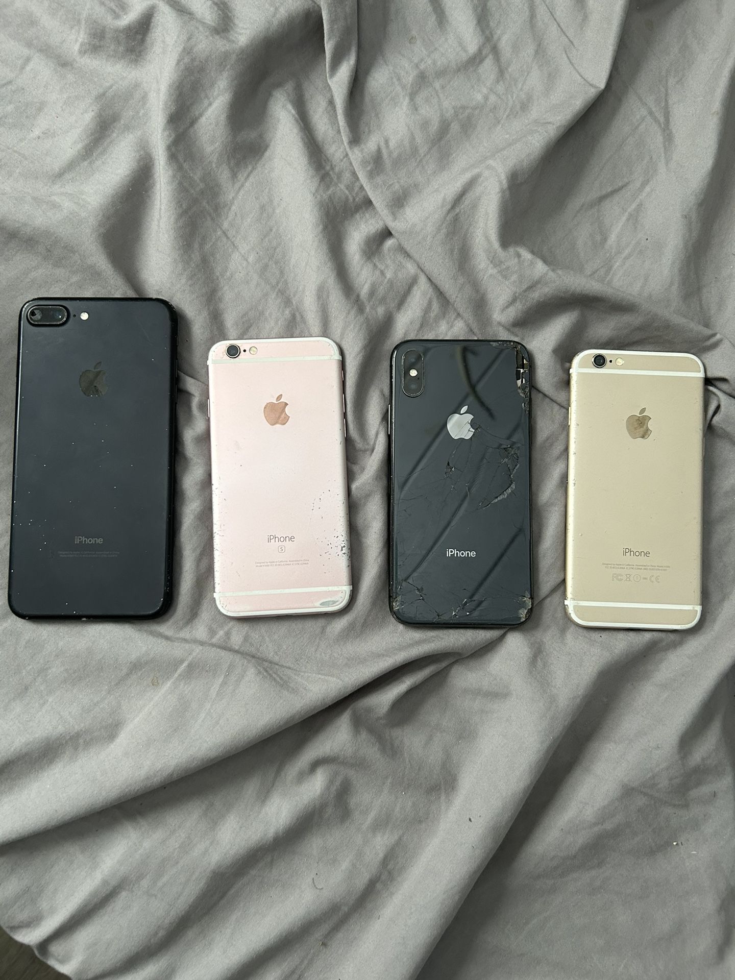 i Phones 4 Of Them