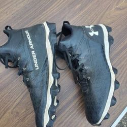 Mens Under Armour Football Cleats Size 12