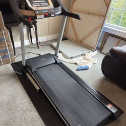 Sunny Health And Fitness Foldable treadmill
