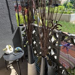 Tall Reed vase with reeds