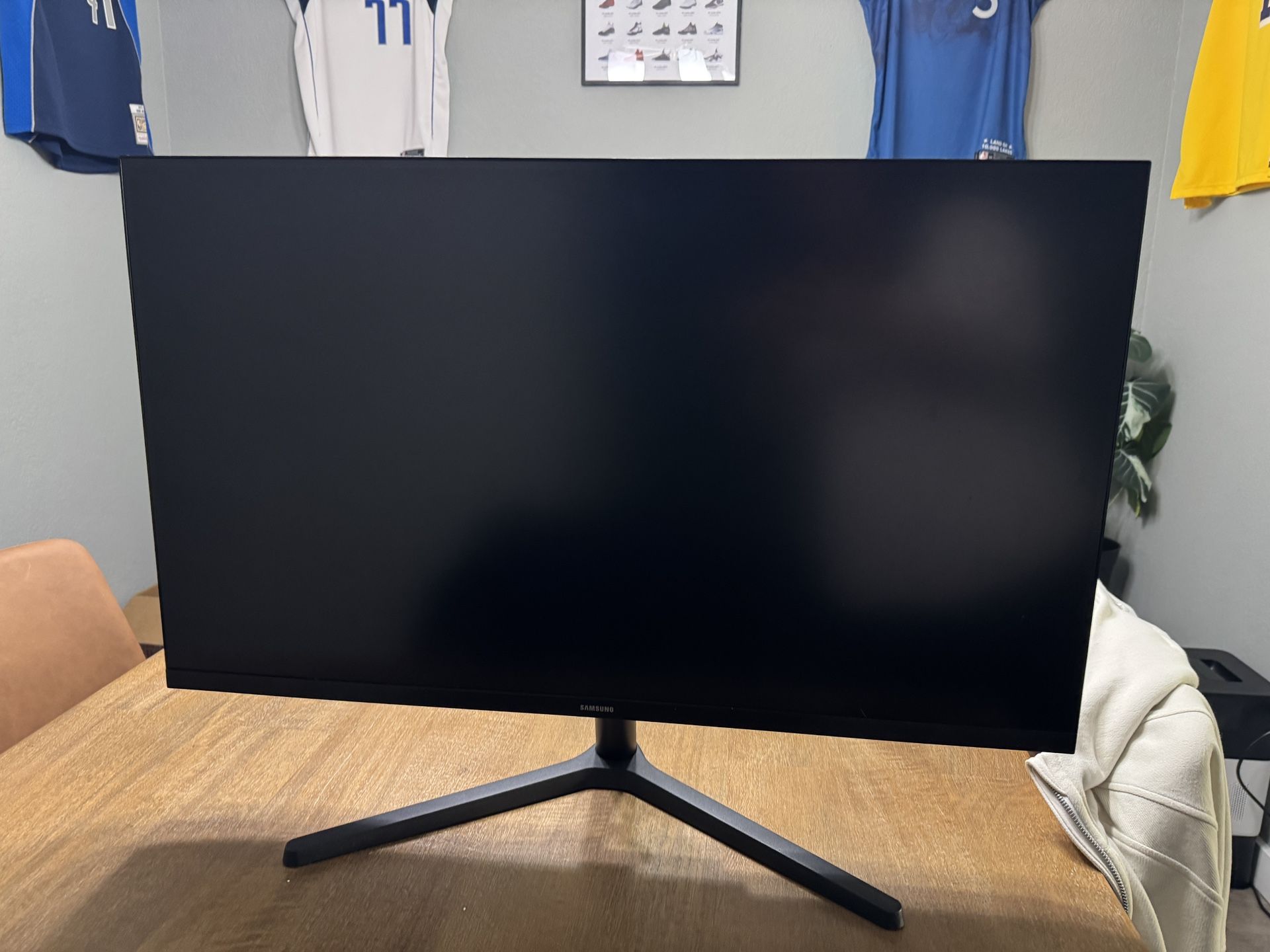 Samsung 32” LED FHD Monitor HDMI