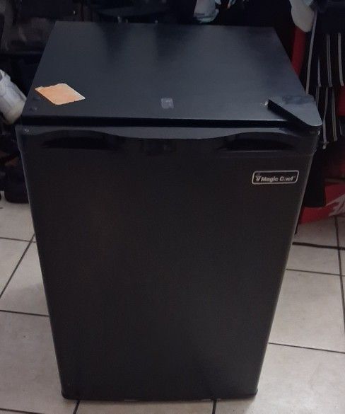 Mini Refrigerator 