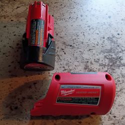 Milwaukee 12V battery w/ heated jacket adapter