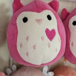 Francesca Squishmallow Clip