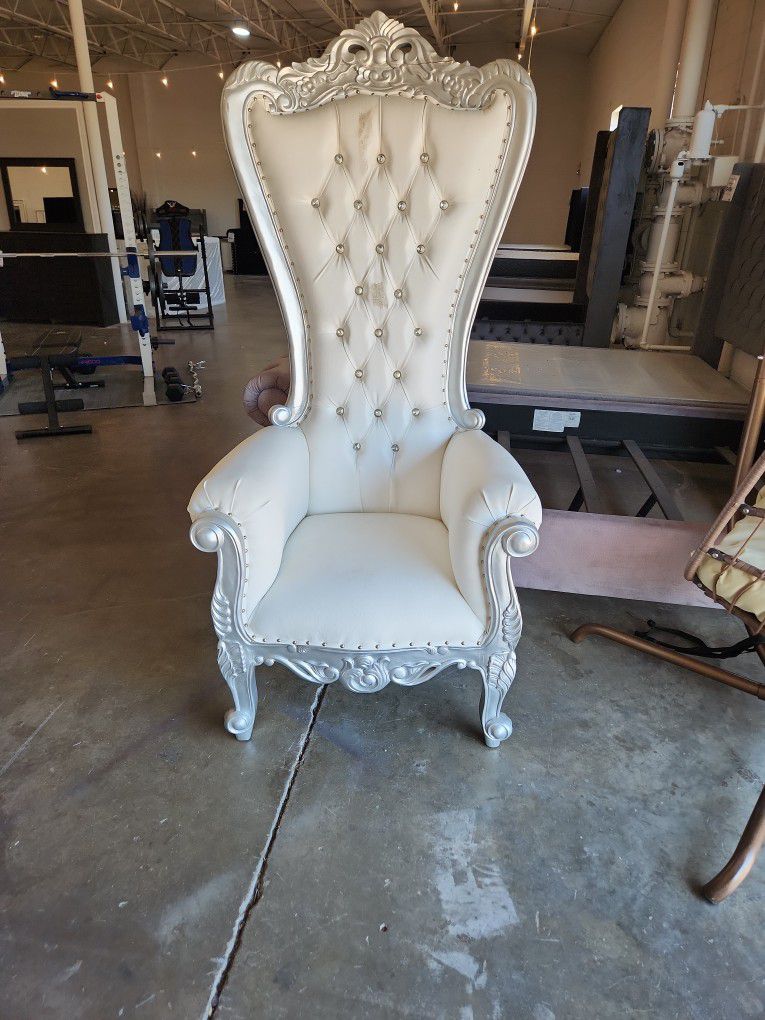 Throne Chair Clearance Item 