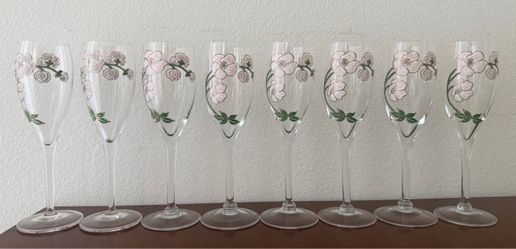 8 Hand-painted floral wine glasses
