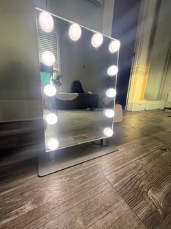 Ihome mirror & speaker