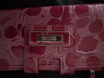 Kenneth Cole Reaction Burgundy Wallet