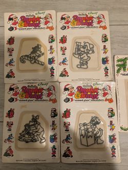Vintage 1981 Make It Bake It Disney 3 mickey mouse 1 Carolers And 1 GoofyStained Glass