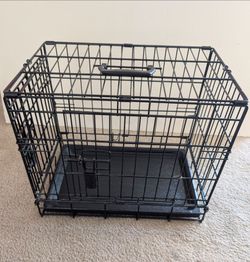 Dog crate with 2 doors