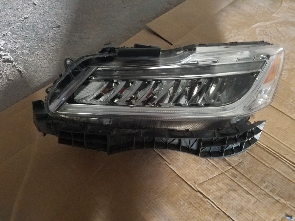 Headlight LED Honda Accord 2016