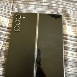 Samsung Galaxy Z Fold Phone 