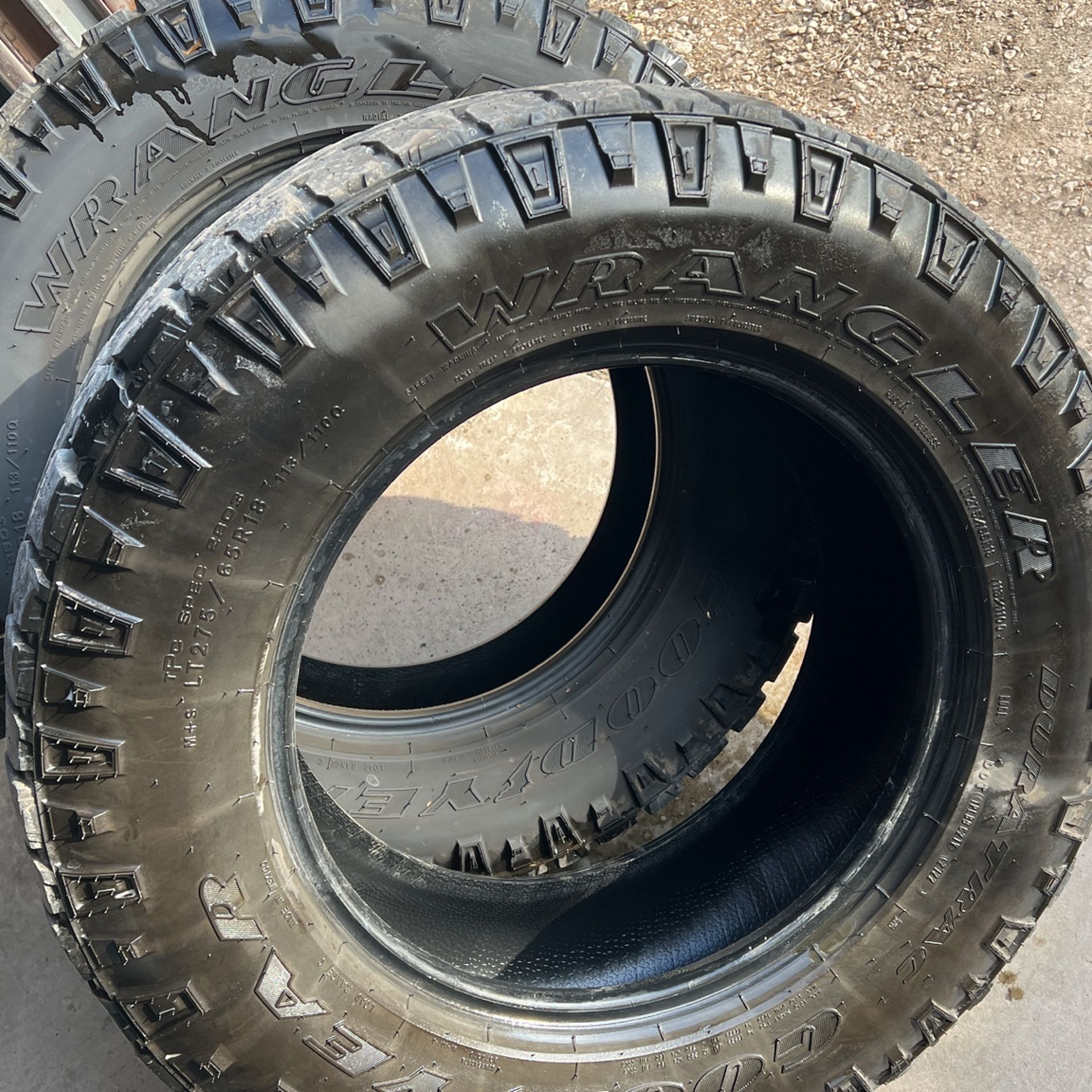 275/65/18 Goodyear Wrangler duratrac