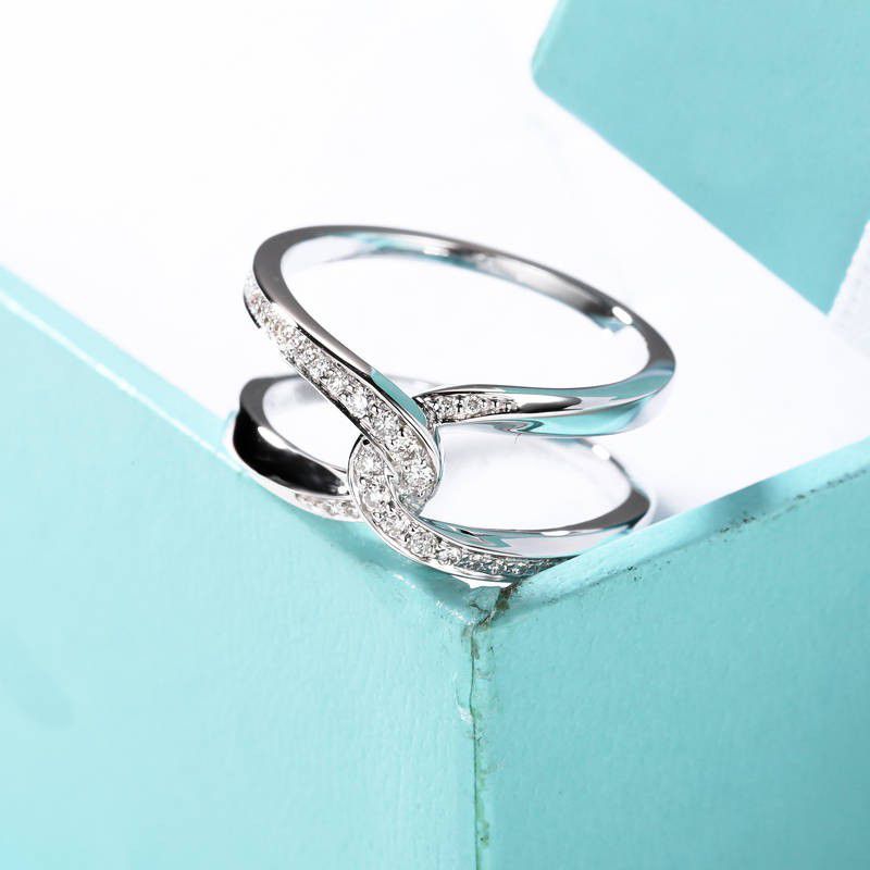 "Newest Fresh Twist Cross Wedding Trendy Dazzling Silver Ring for Women, VIP570
  
