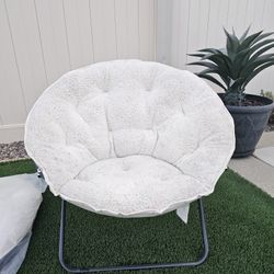 One  White Faux Sherling Saucer Chair-foldable