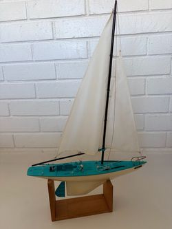 Vintage 1960s Eldon Classic 12 Meter Yacht Sailboat Toy Blue Cream Plastic Boat