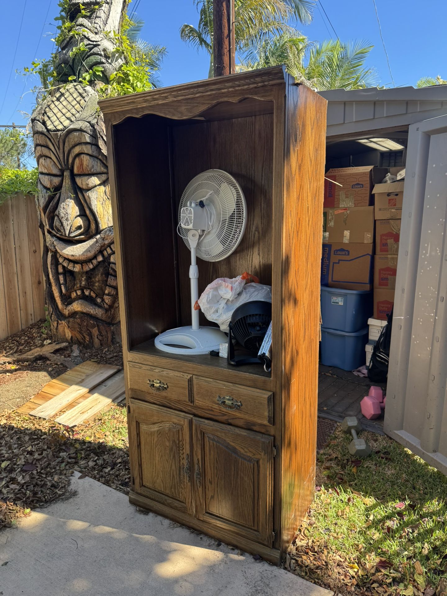Free China Cabinet 