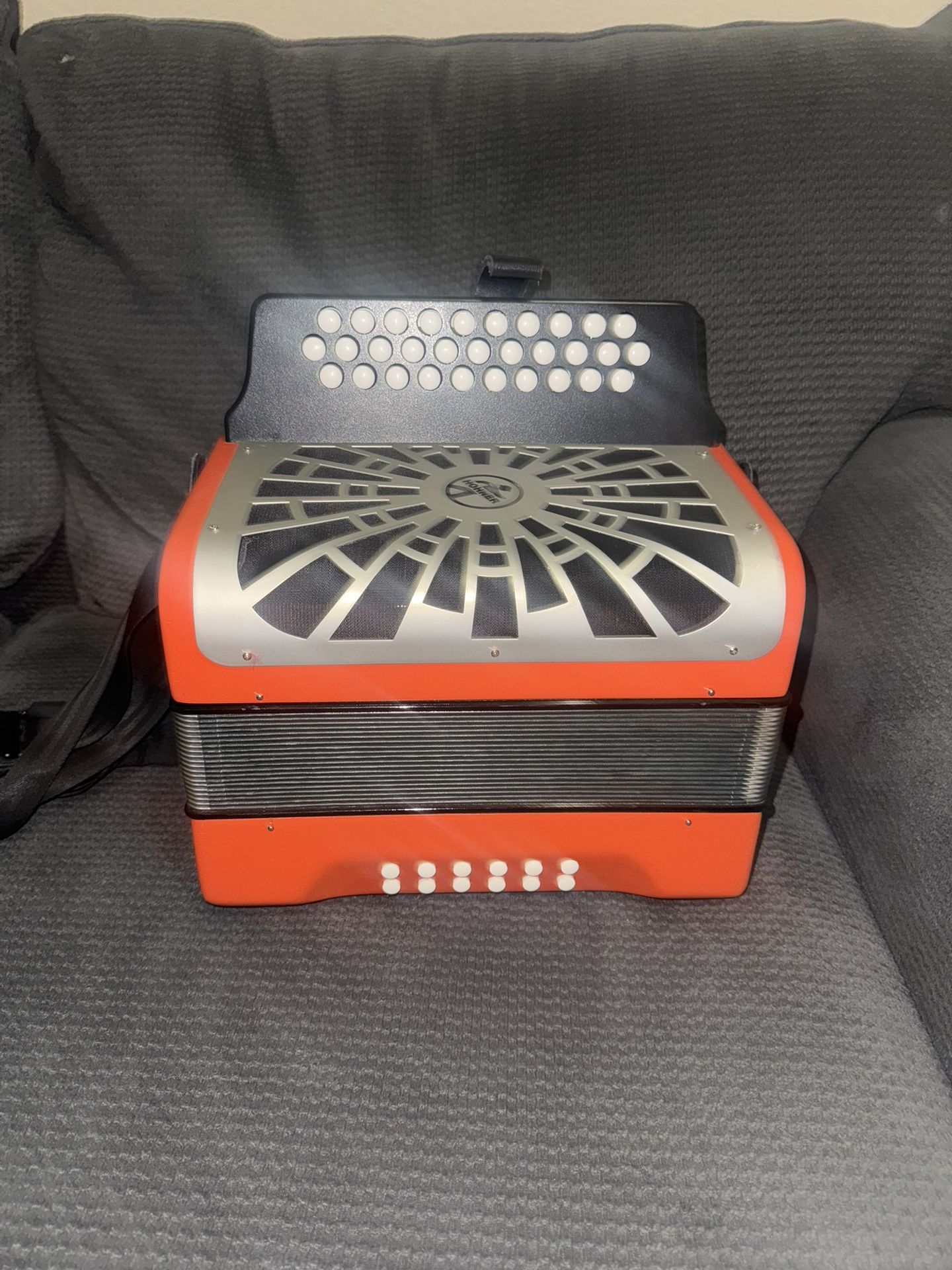 ACORDEON HOHNER TONO SOL 