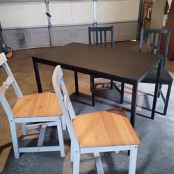 Dinning Table 
