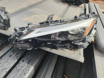 2023 To 2025 Lexus Nx450 Driver Side Headlight OEM Part