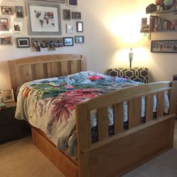Oak Bedroom Set (Bedframe, Dresser, Desk, Chair, Mirror 